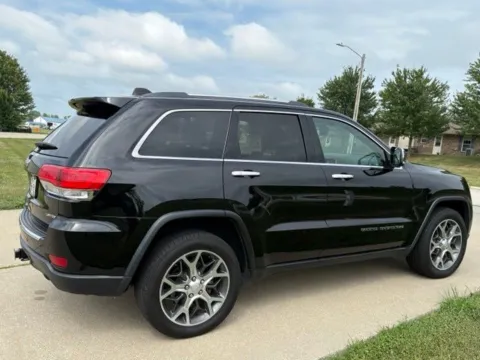 More photos of 2019 Jeep Grand Cherokee Limited at Tri-State Chrysler Dodge Jeep RAM, MO
