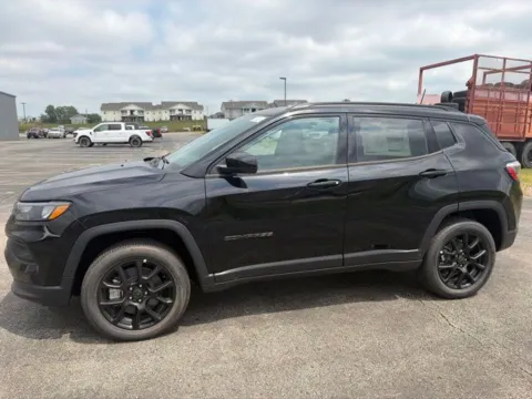 Black 2026 Jeep Compass Latitude for sale in Maryville, MO