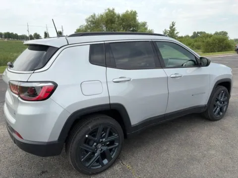 More photos of 2026 Jeep Compass at Tri-State Chrysler Dodge Jeep RAM, MO