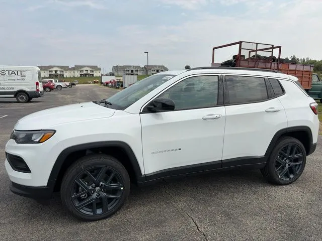 White 2026 Jeep Compass for sale in Maryville, MO
