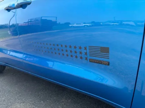 More photos of 2027 Chrysler Pacifica Select at Tri-State Chrysler Dodge Jeep RAM, MO