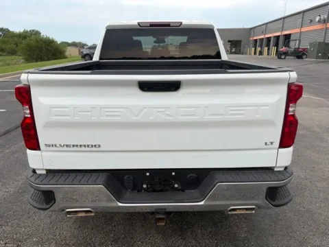 More photos of 2022 Chevrolet Silverado 1500 LT at Tri-State Chrysler Dodge Jeep RAM, MO