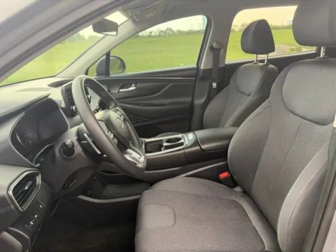 More photos of 2021 Hyundai Santa Fe SE at Tri-State Chrysler Dodge Jeep RAM, MO