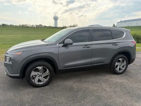 Gray 2021 Hyundai Santa Fe SE for sale in Maryville, MO