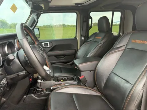 More photos of 2022 Jeep Gladiator Mojave at Tri-State Chrysler Dodge Jeep RAM, MO