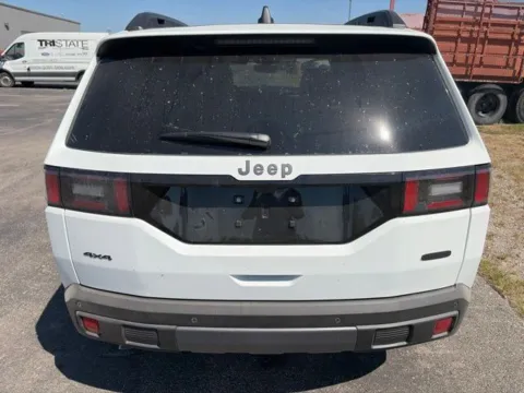 More photos of 2026 Jeep Cherokee Overland at Tri-State Chrysler Dodge Jeep RAM, MO