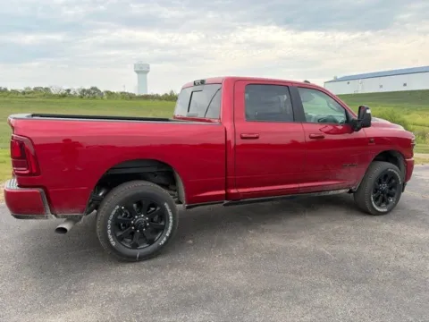More photos of 2027 Ram 3500 Laramie at Tri-State Chrysler Dodge Jeep RAM, MO