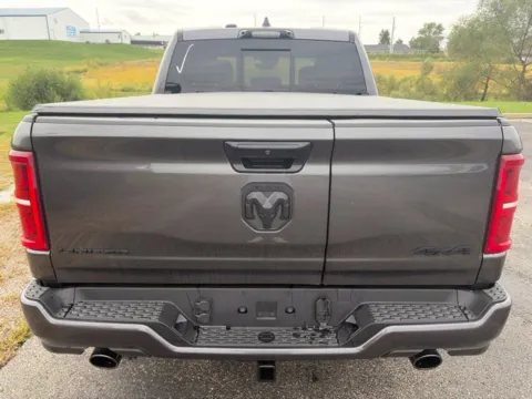 More photos of 2027 Ram 1500 Limited at Tri-State Chrysler Dodge Jeep RAM, MO