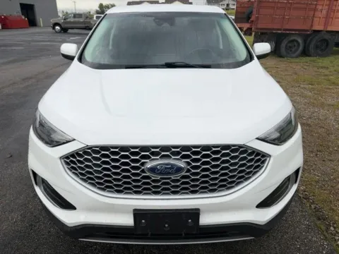 Photos of 2024 Ford Edge SEL for sale in Maryville, MO at Tri-State Chrysler Dodge Jeep RAM
