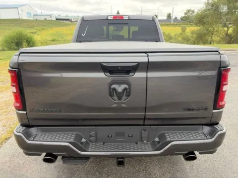 More photos of 2027 Ram 1500 Laramie at Tri-State Chrysler Dodge Jeep RAM, MO