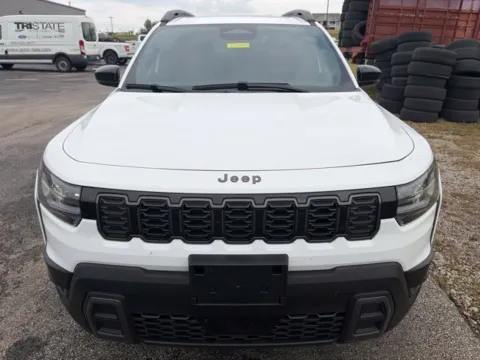Photos of 2026 Jeep Cherokee Overland for sale in Maryville, MO at Tri-State Chrysler Dodge Jeep RAM