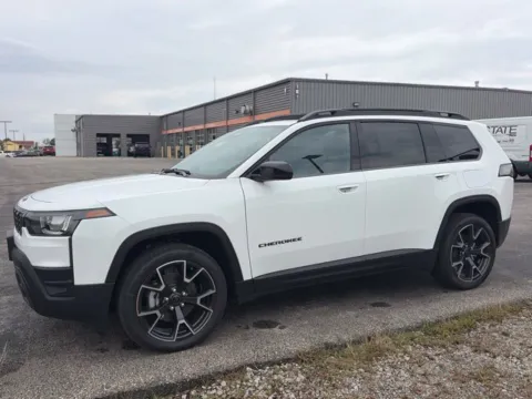 White 2026 Jeep Cherokee Overland for sale in Maryville, MO