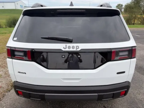 More photos of 2026 Jeep Cherokee Overland at Tri-State Chrysler Dodge Jeep RAM, MO