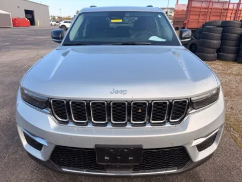 Photos of 2023 Jeep Grand Cherokee Limited for sale in Maryville, MO at Tri-State Chrysler Dodge Jeep RAM