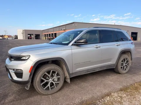 Silver 2023 Jeep Grand Cherokee Limited for sale in Maryville, MO