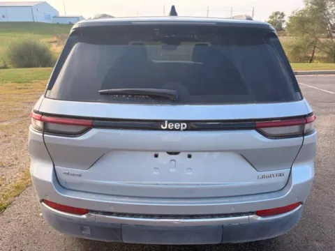 More photos of 2023 Jeep Grand Cherokee Limited at Tri-State Chrysler Dodge Jeep RAM, MO