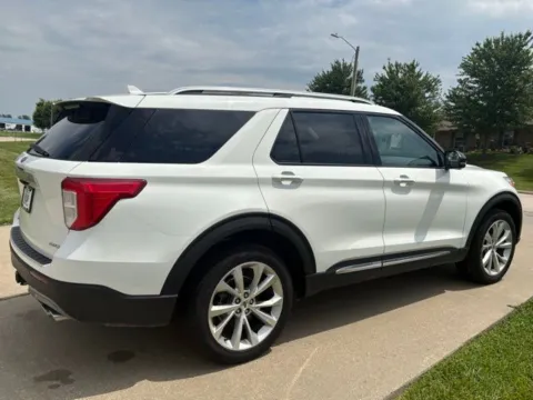 More photos of 2023 Ford Explorer Platinum at Tri-State Ford, MO