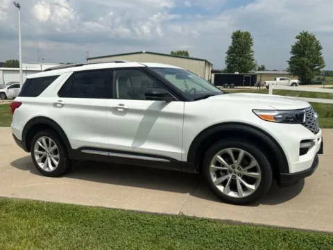 Another view of 2023 Ford Explorer Platinum for sale in Maryville, MO at Tri-State Ford
