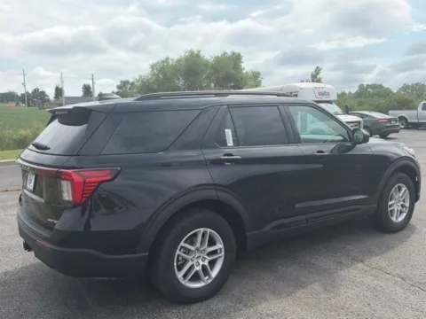 More photos of 2026 Ford Explorer Active at Tri-State Ford, MO