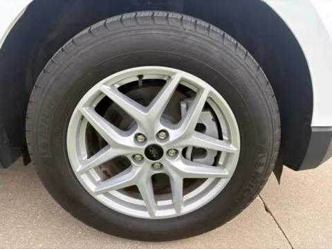 More photos of 2024 Ford Edge SEL at Tri-State Ford, MO