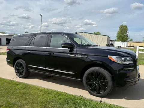 Another view of 2022 Lincoln Navigator L Reserve for sale in Maryville, MO at Tri-State Ford