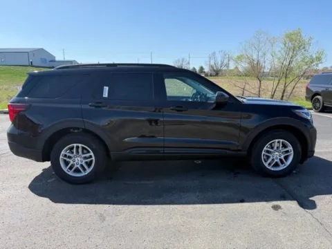 More photos of 2026 Ford Explorer Active at Tri-State Ford, MO