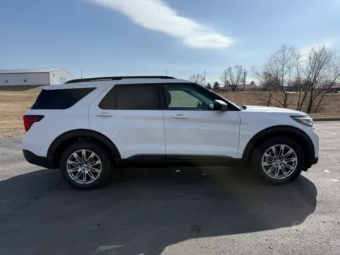 More photos of 2026 Ford Explorer Active at Tri-State Ford, MO