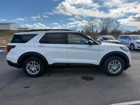 More photos of 2026 Ford Explorer Active at Tri-State Ford, MO