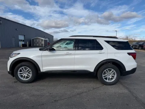 More photos of 2026 Ford Explorer Active at Tri-State Ford, MO