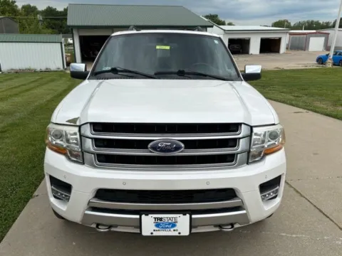 Photos of 2017 Ford Expedition Platinum for sale in Maryville, MO at Tri-State Ford