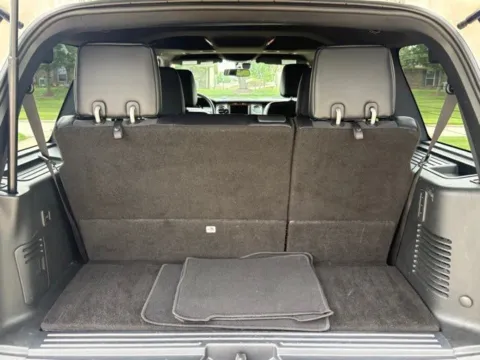 More photos of 2017 Ford Expedition Platinum at Tri-State Ford, MO