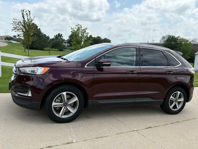 Red 2020 Ford Edge SEL for sale in Maryville, MO