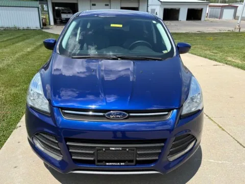 Photos of 2016 Ford Escape SE for sale in Maryville, MO at Tri-State Ford