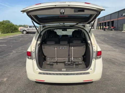 More photos of 2015 Honda Odyssey EX-L at Tri-State Ford, MO