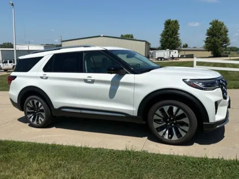 Another view of 2026 Ford Explorer Platinum for sale in Maryville, MO at Tri-State Ford