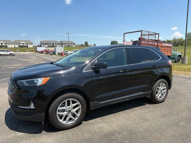 Black 2024 Ford Edge SEL for sale in Maryville, MO