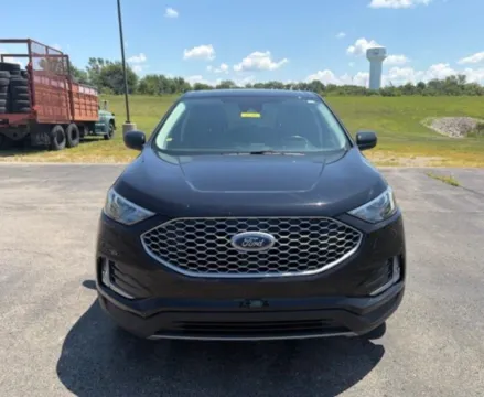 Photos of 2024 Ford Edge SEL for sale in Maryville, MO at Tri-State Ford