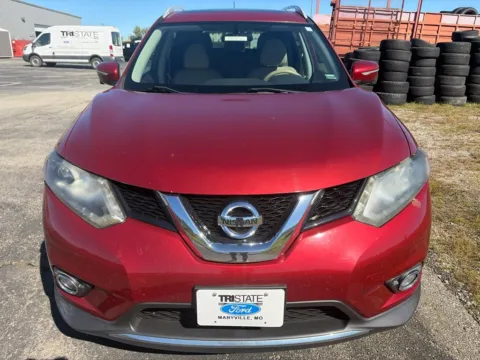 Photos of 2015 Nissan Rogue SL for sale in Maryville, MO at Tri-State Ford