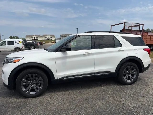 White 2024 Ford Explorer XLT for sale in Maryville, MO