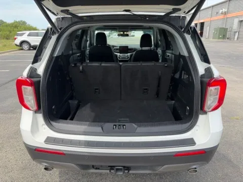More photos of 2024 Ford Explorer XLT at Tri-State Ford, MO