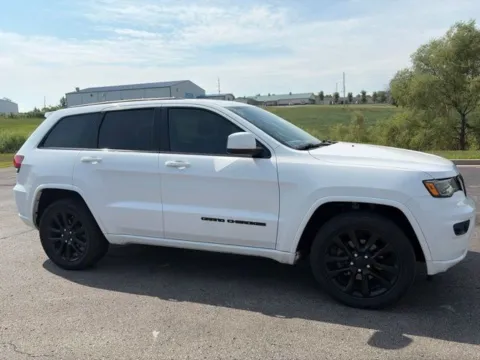 Another view of 2020 Jeep Grand Cherokee Altitude for sale in Maryville, MO at Tri-State Ford