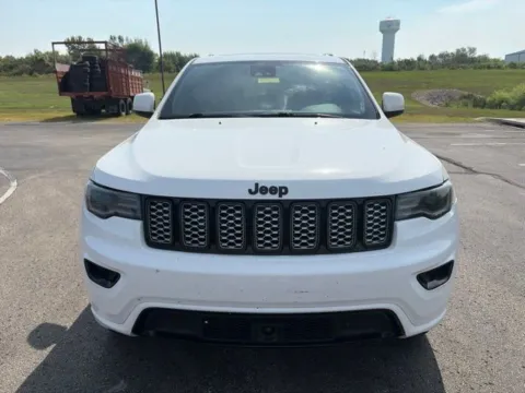 Photos of 2020 Jeep Grand Cherokee Altitude for sale in Maryville, MO at Tri-State Ford