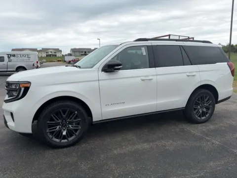 White 2027 Ford Expedition Platinum for sale in Maryville, MO
