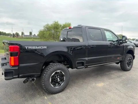 More photos of 2026 Ford F-350SD Platinum at Tri-State Ford, MO