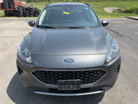 Photos of 2020 Ford Escape SE for sale in Maryville, MO at Tri-State Ford
