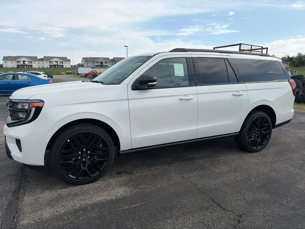 White 2027 Ford Expedition Max Platinum for sale in Maryville, MO