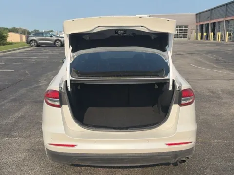 More photos of 2020 Ford Fusion SE at Tri-State Ford, MO