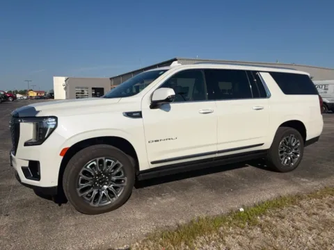 White 2024 GMC Yukon XL Denali Ultimate for sale in Maryville, MO