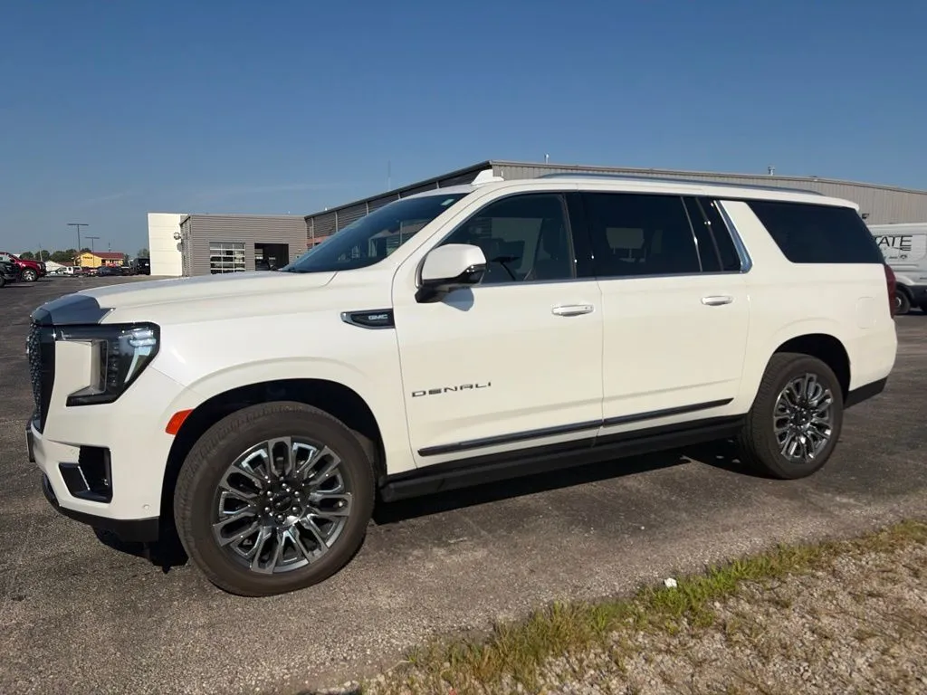 2024 GMC Yukon XL Denali Ultimate