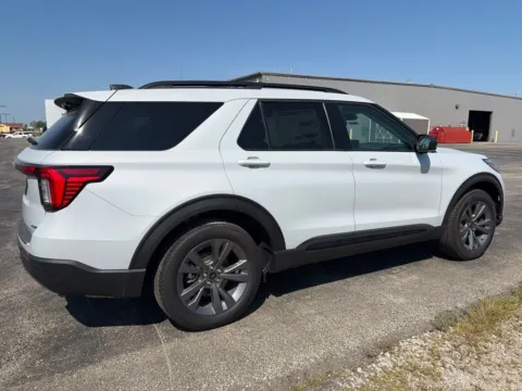 More photos of 2026 Ford Explorer Active at Tri-State Ford, MO